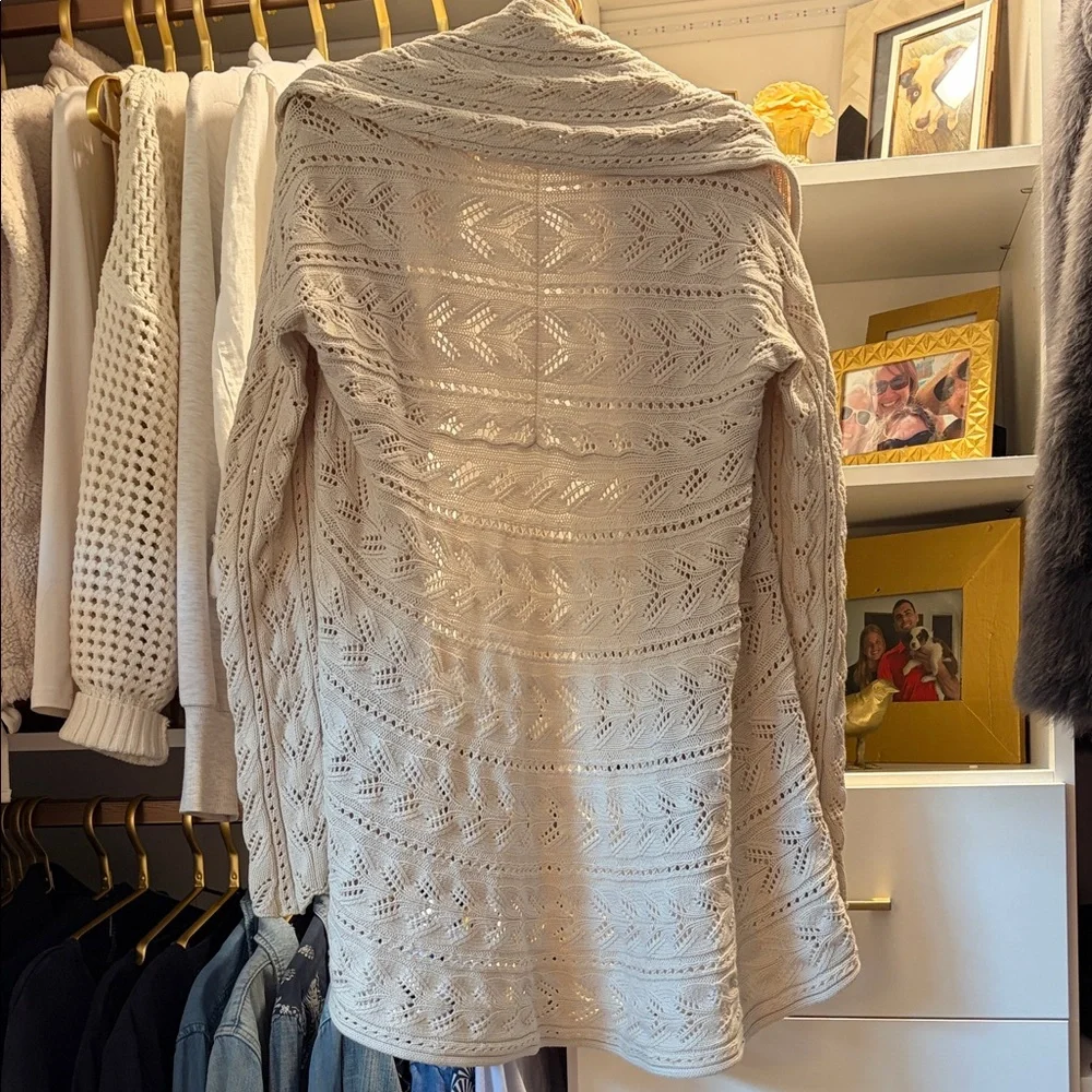CABI brand “circle sweater” - Picture 4 of 4
